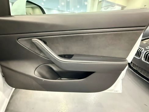 Used 2019 Tesla Model 3 Standard Range RWD image 27
