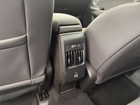 New 2025 Alfa Romeo Tonale image 30