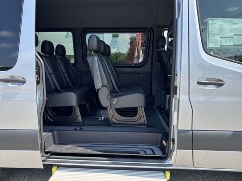 New 2025 Mercedes-Benz Sprinter 2500 image 10