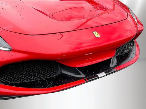 Used 2022 Ferrari F8 Tributo RWD image 28