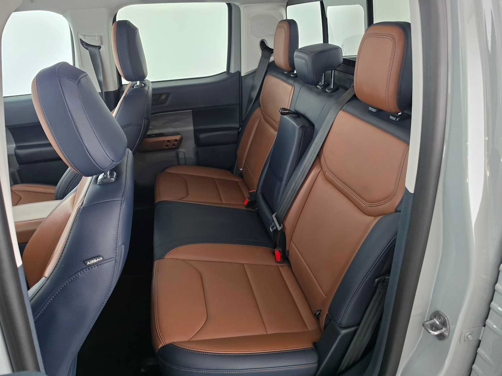 Used 2022 Ford Maverick Lariat w/ Lariat Luxury Package FWD image 17