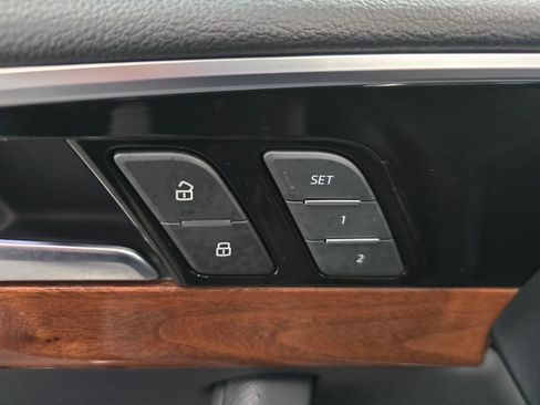 Used 2023 Audi A4 2.0T Premium w/ Convenience Package image 30