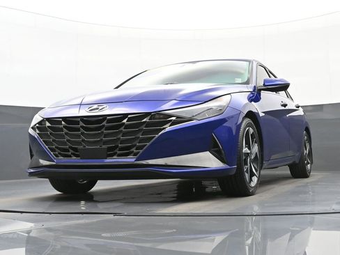 Certified 2022 Hyundai Elantra Limited image 46