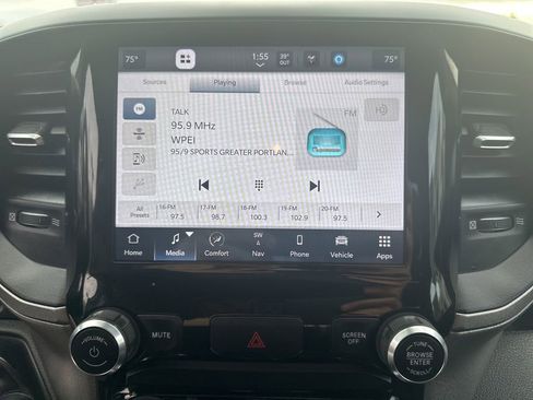 Used 2022 RAM 2500 Tradesman image 22