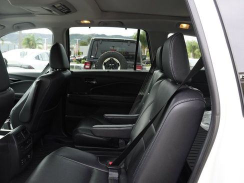 Used 2016 Honda Pilot Elite image 18