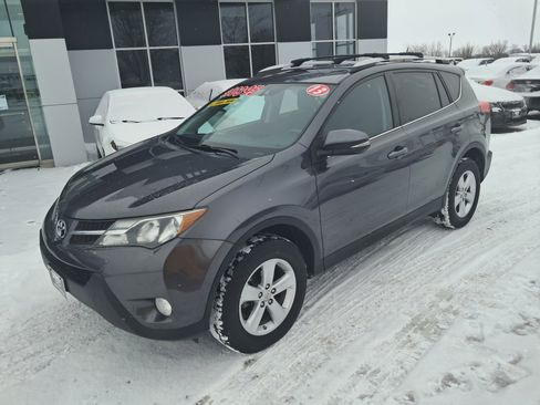 Used 2013 Toyota RAV4 XLE image 1