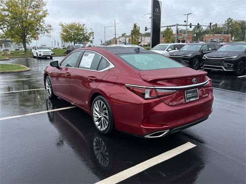 Certified 2022 Lexus ES 350 Ultra Luxury w/ Accessory Package image 5