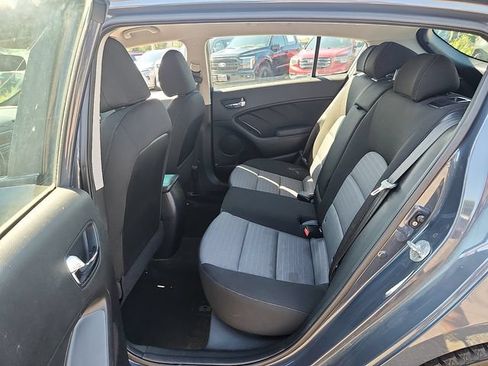 Used 2016 Kia Forte LX FWD image 12