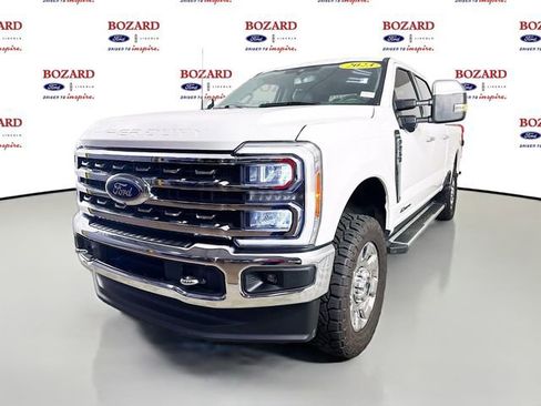 Used 2023 Ford F250 Lariat w/ Chrome Package image 4