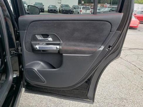 Certified 2023 Mercedes-Benz GLB 250 4MATIC image 19