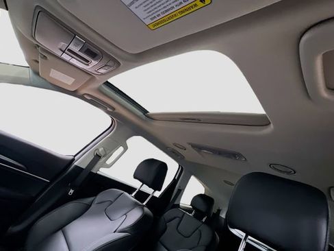 New 2025 Kia Telluride S image 23