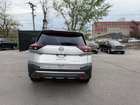 Used 2023 Nissan Rogue SL image 4