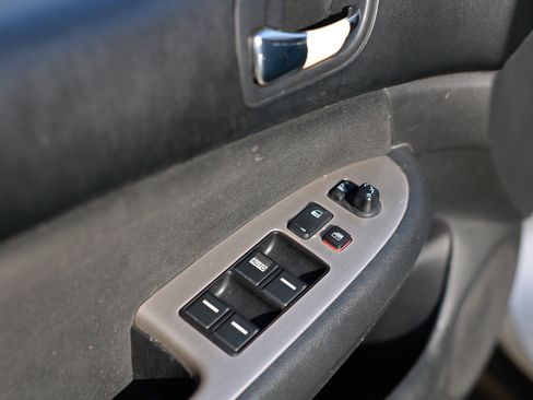 Used 2007 Honda Accord SE image 40