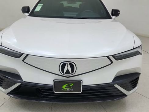 Used 2024 Acura ZDX A-Spec image 9