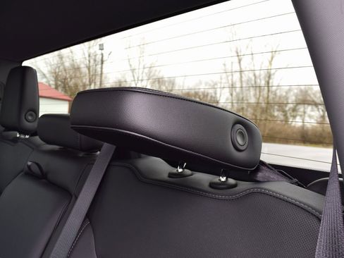 Used 2019 GMC Sierra 1500 SLT image 31