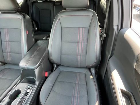 Used 2023 Chevrolet Equinox RS image 16