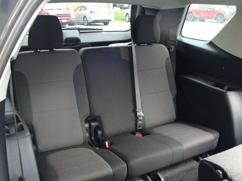 Used 2020 Chevrolet Traverse LT AWD/4WD image 13