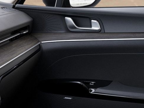 New 2025 Kia K5 EX image 25