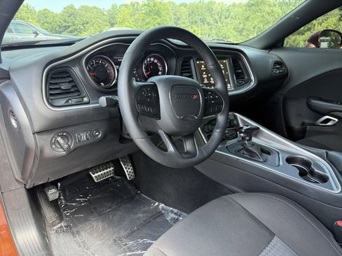 Used 2022 Dodge Challenger R/T Scat Pack image 19