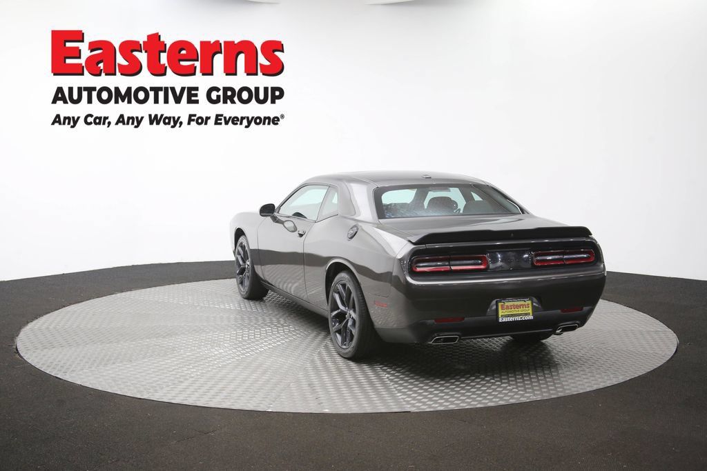 Used 2022 Dodge Challenger SXT w/ Driver Convenience Group RWD image 63