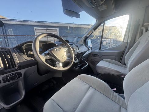 Used 2016 Ford Transit 350 XL image 25