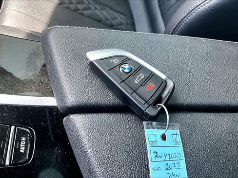 Used 2023 BMW 530i w/ Convenience Package RWD image 13