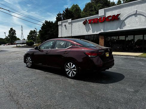 Used 2025 Nissan Sentra SV w/ SV Premium Package FWD image 4