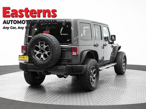 Used 2017 Jeep Wrangler Unlimited Sahara w/ Dual Top Group AWD/4WD image 5