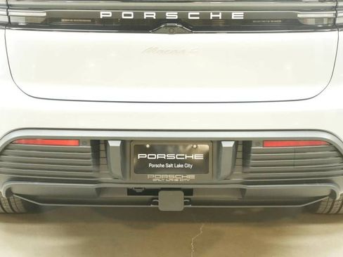 New 2026 Porsche Macan 4 Electric AWD/4WD image 35