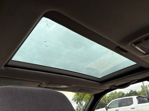 Used 1996 Toyota Camry LE FWD image 10