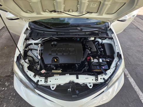 Used 2018 Toyota Corolla SE FWD image 10