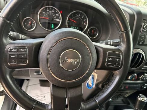 Used 2018 Jeep Wrangler Unlimited Sport S AWD/4WD image 15