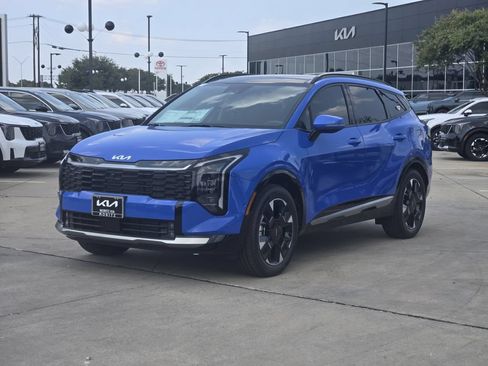 New 2026 Kia Sportage SX FWD image 2