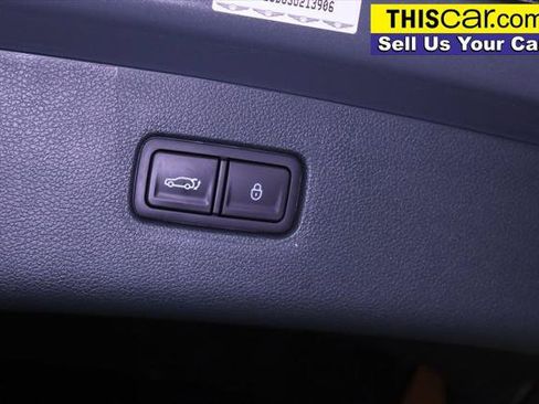 Used 2025 Genesis GV80 2.5T Prestige AWD/4WD image 34