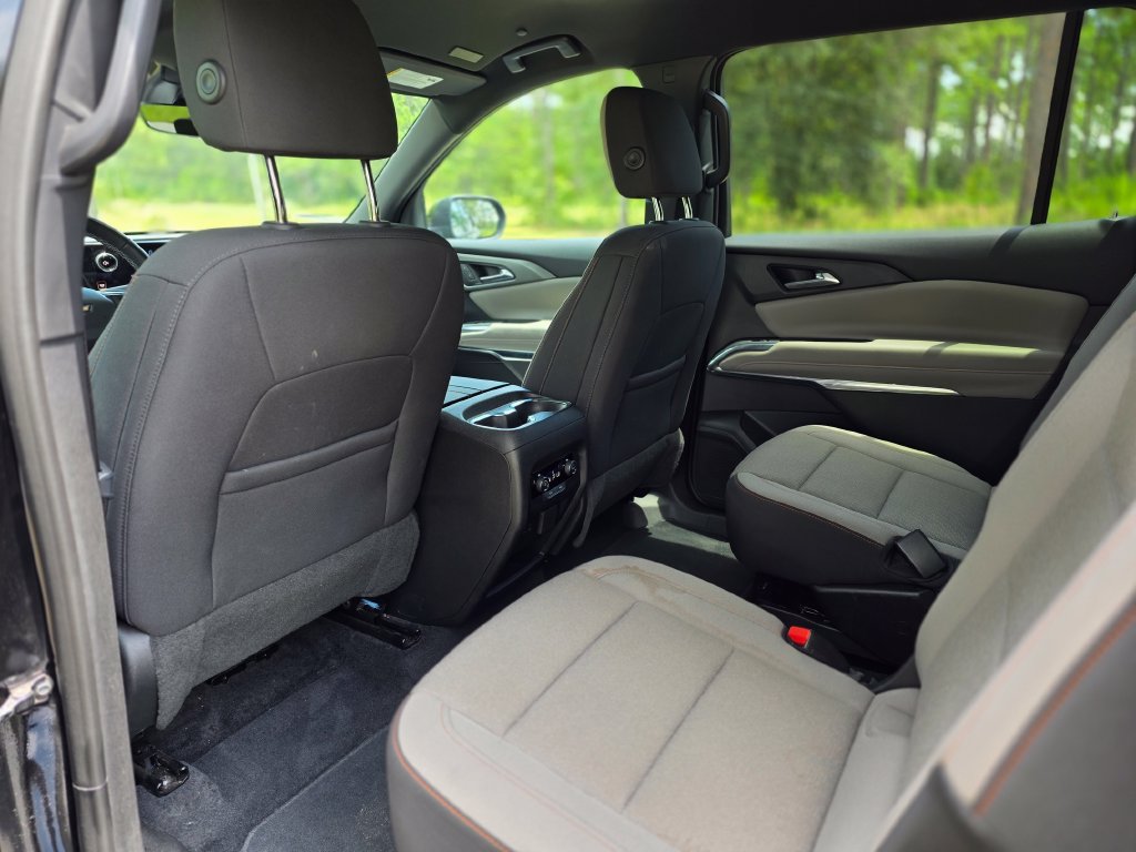 Used 2026 Chevrolet Traverse LT w/ Driver Confidence Package FWD image 16