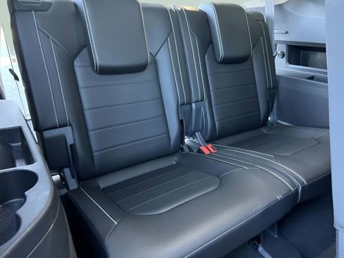 Certified 2025 Volkswagen Atlas SEL image 24