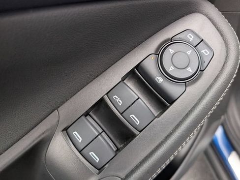 Used 2023 Buick Encore GX Preferred w/ Cold Weather Comfort Package FWD image 15
