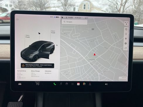 Used 2021 Tesla Model Y Long Range image 14