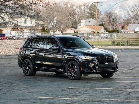 Used 2022 BMW X3 M40i w/ Premium Package image 3