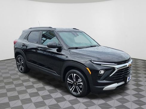 New 2024 Chevrolet TrailBlazer LT w/ Convenience Package FWD image 4