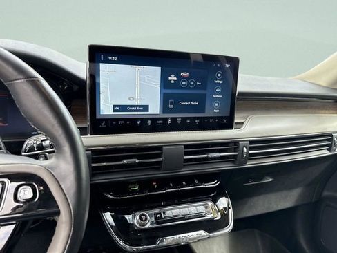 Used 2024 Lincoln Corsair Reserve w/ Equipment Group 202A image 37