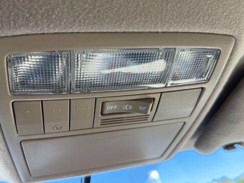 Used 2009 Toyota Venza AWD image 18