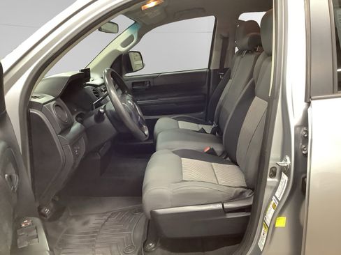 Used 2014 Toyota Tundra SR image 9