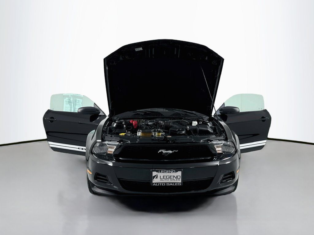 Used 2012 Ford Mustang Premium RWD image 17