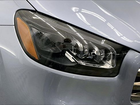 New 2026 Mercedes-Benz GLS 580 4MATIC image 11