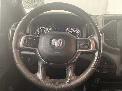 Used 2022 RAM 2500 Tradesman w/ Chrome Appearance Group AWD/4WD image 10