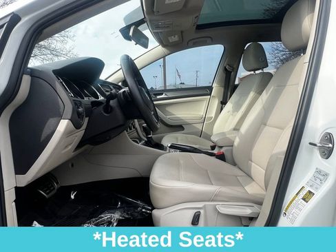 Used 2018 Volkswagen Golf Alltrack S image 14