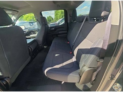 Used 2019 Chevrolet Silverado 1500 Custom Trail Boss w/ Custom Convenience Package AWD/4WD image 4