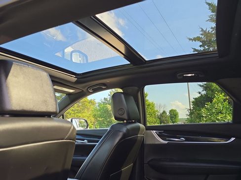 Used 2022 Cadillac XT5 Premium Luxury w/ Technology Package image 21