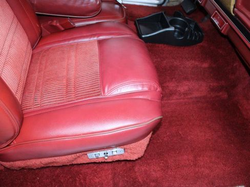 Used 1986 Jeep Grand Wagoneer image 74